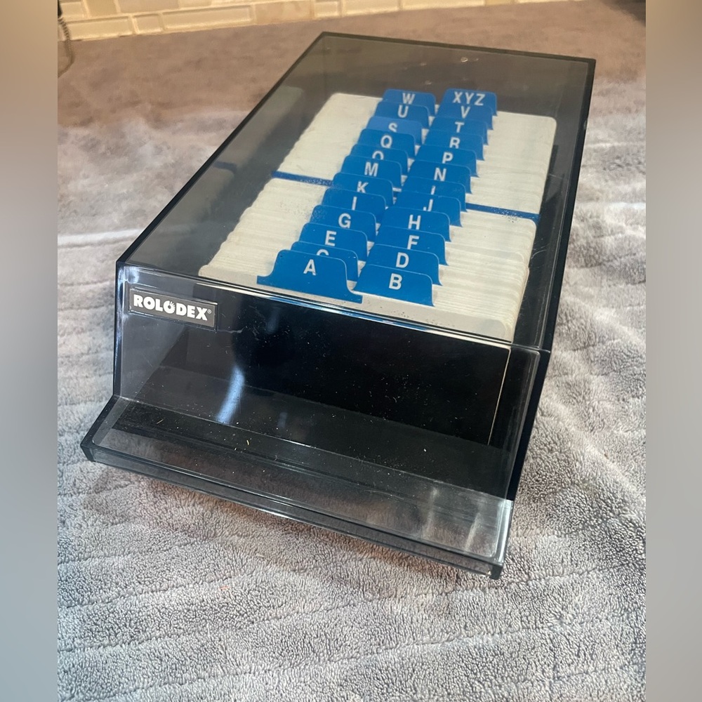 Vintage Rolodex Model VIP 24C Business Index Card A-Z Phone Address Box File
